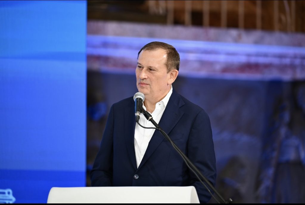 Александр Дрозденко озвучил план развития системы поддержки учителей региона