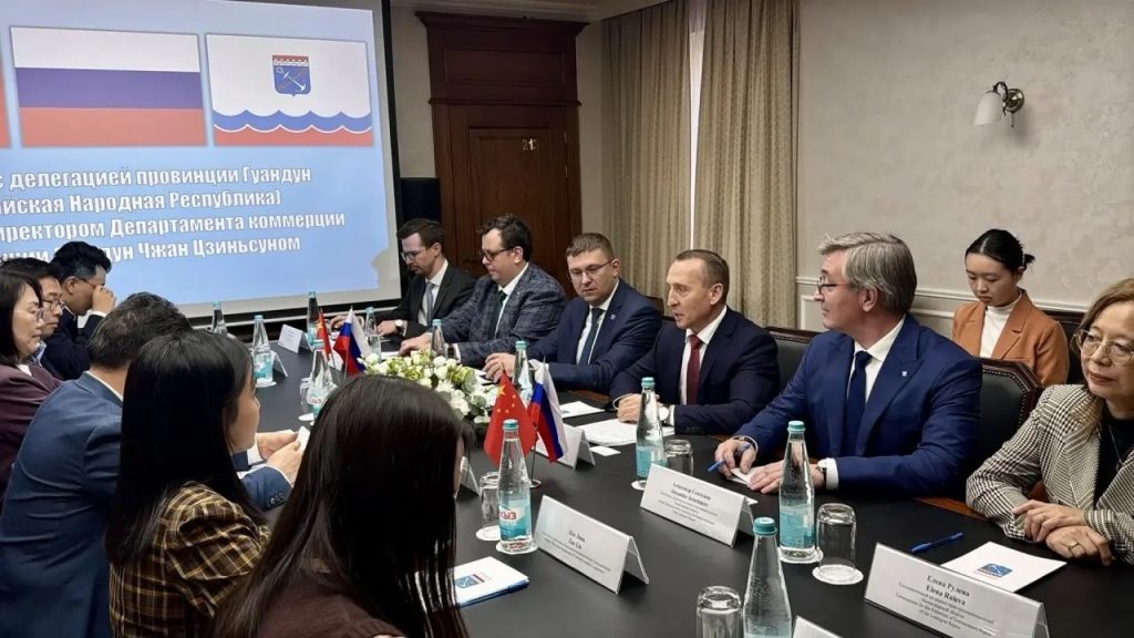 Егор Мищеряков и Чжан Цзиньсун представили потенциал Ленинградской области и провинции Гуандун