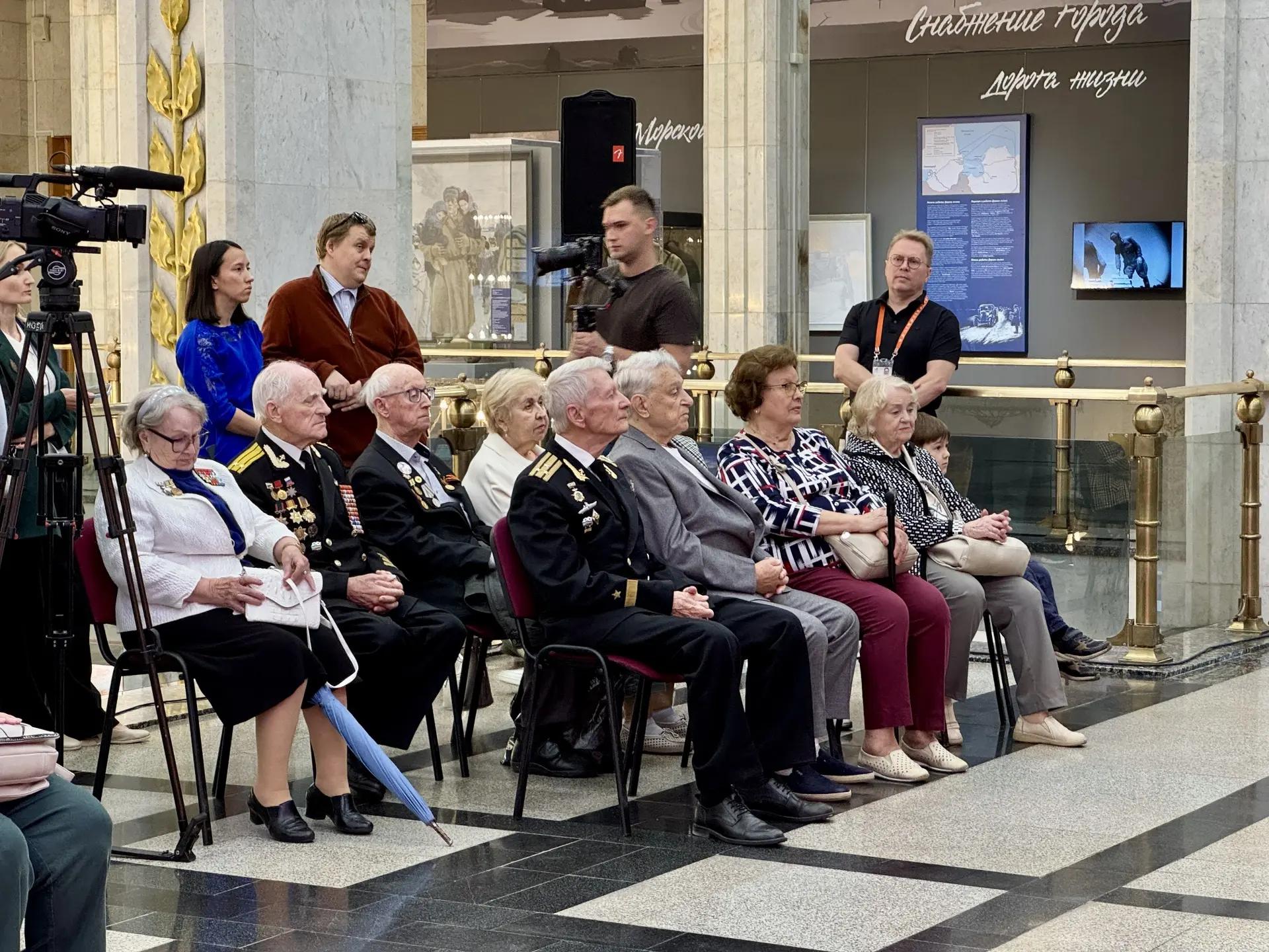 Историко-мемориальная выставка «872 дня трагедии и мужества» открылась в Москве