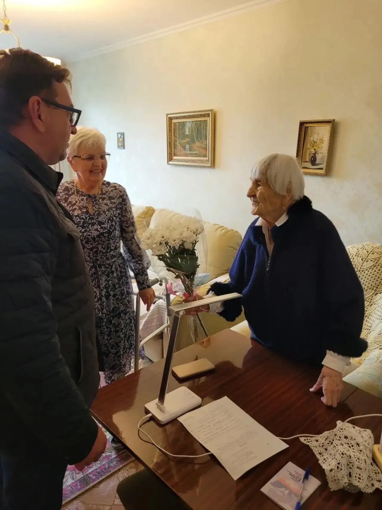 В Гатчине 104-летняя Надежда Матвеевна проголосовала на выборах
