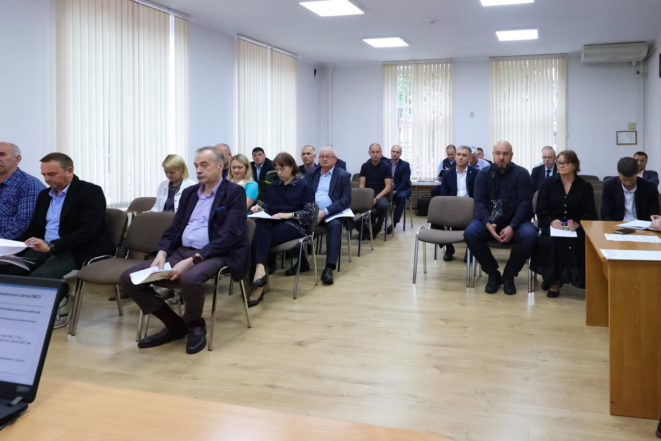 Главы поселений Выборгского района получили задачи по подготовке инфраструктуры к зиме