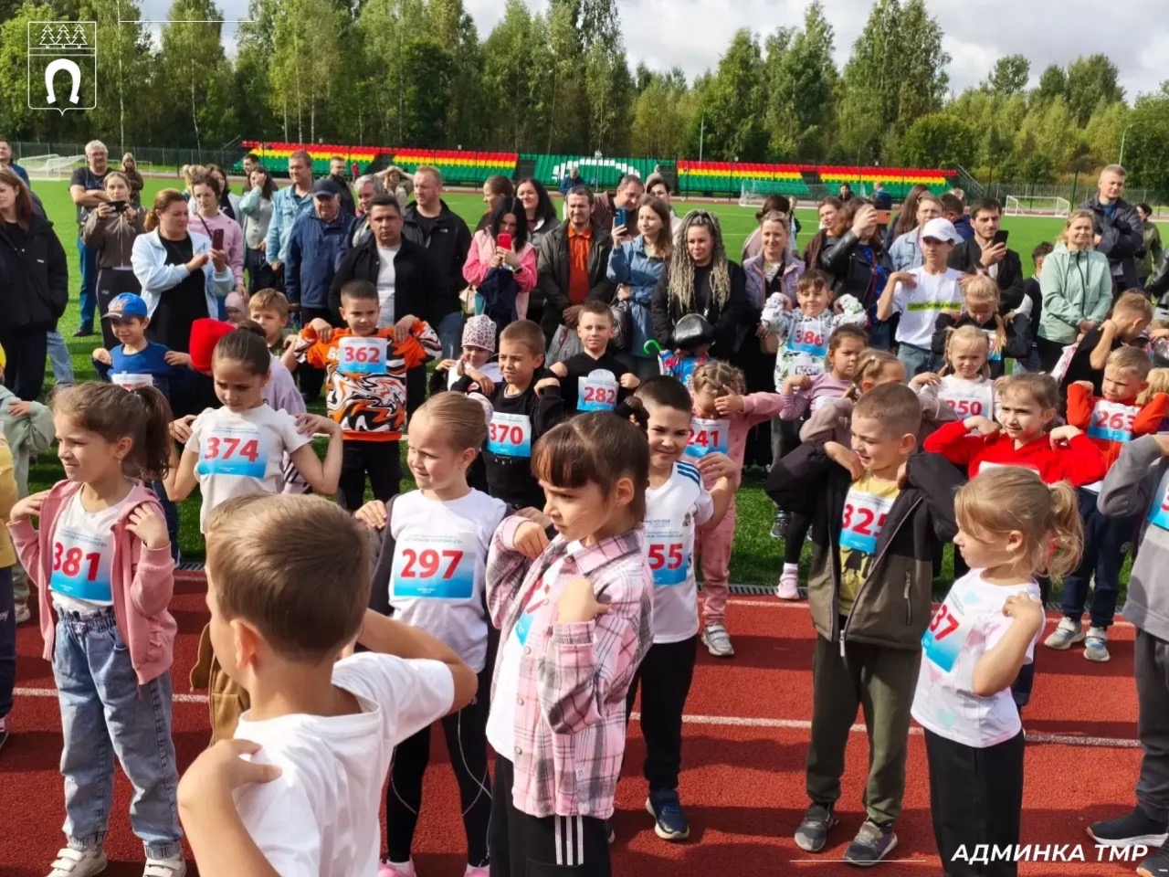 На городском стадионе в Тосно прошли детские соревнования по бегу
