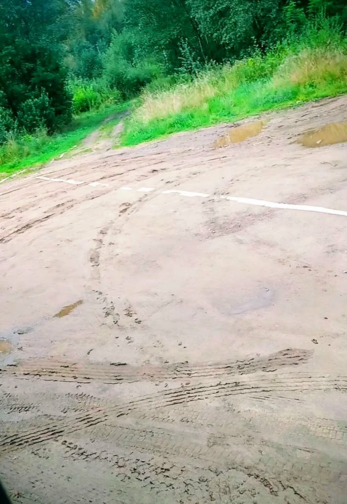 В Тихвине появилась разметка на песке